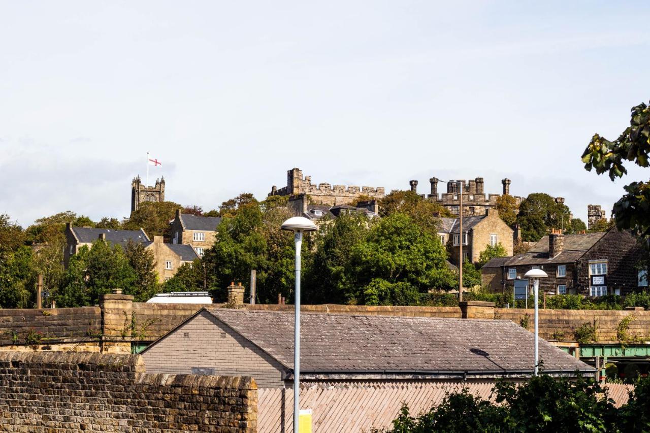 Peaceful House In The Centre Of City Lancaster Exteriör bild